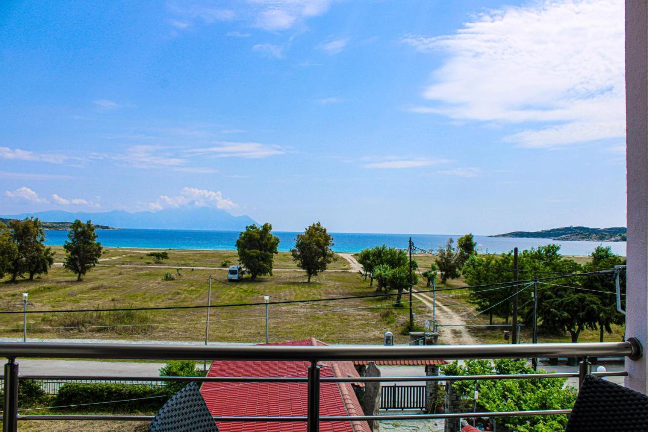 Theano Studios Paralia Sikias Exterior foto